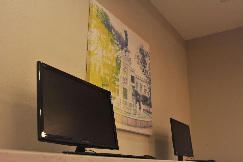 Room image 1
