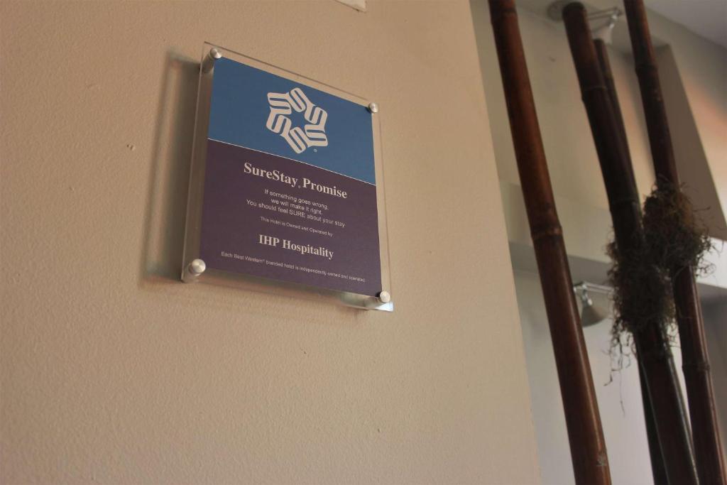 Room image 4